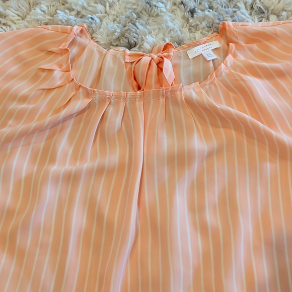 LC Lauren Conrad size XS peach striped top - Picture 2 of 3